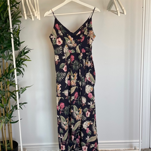 Navy Maxi Dress - Picture 4 of 8